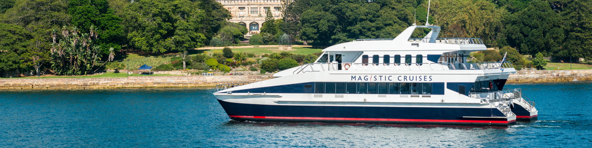 Magistic Cruises offer a splendid sightseeing experience, treating you to the most popular landmarks in the region