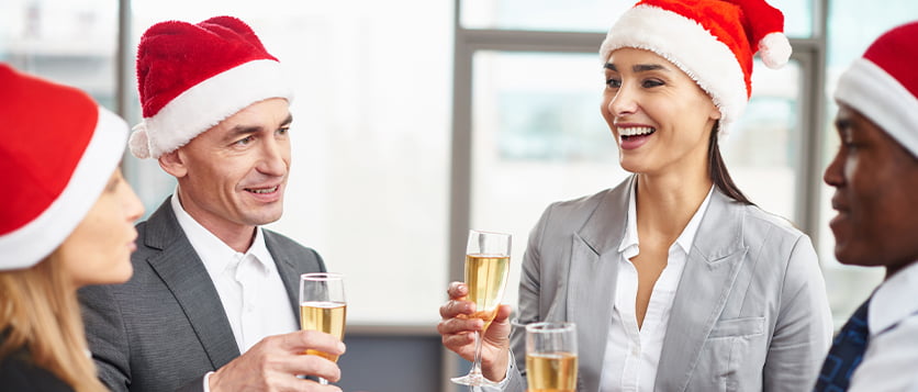 Guests enjoying drinks with their loved ones aboard the all-inclusive Magistic Christmas Day lunch cruise